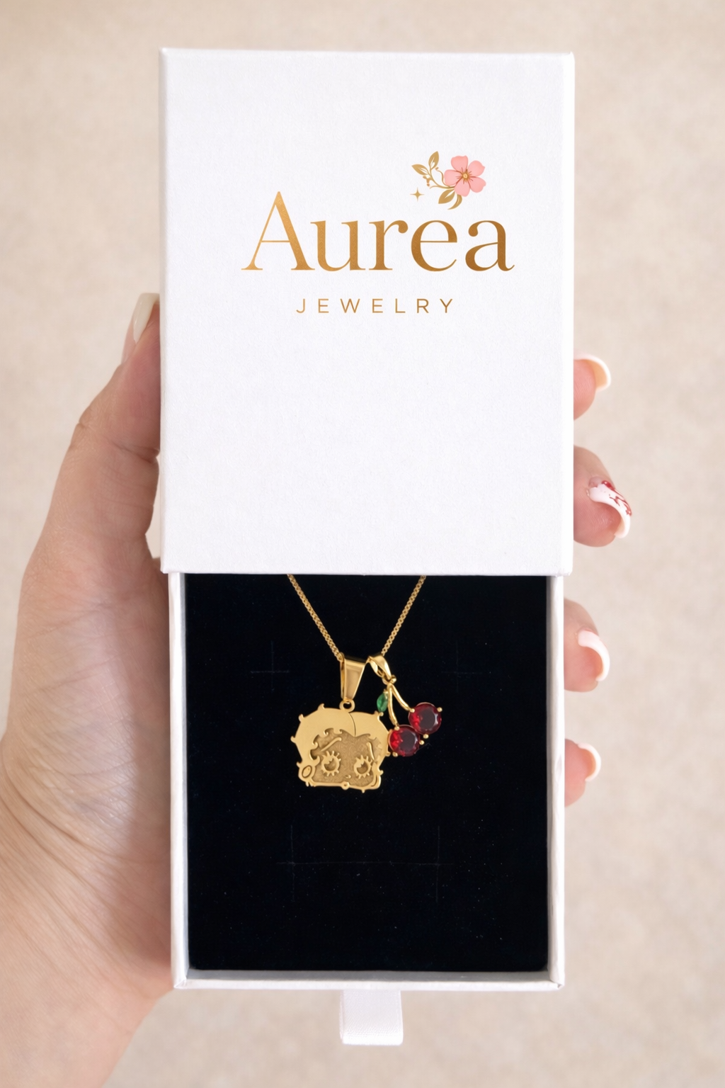 Pendant Necklaces —>