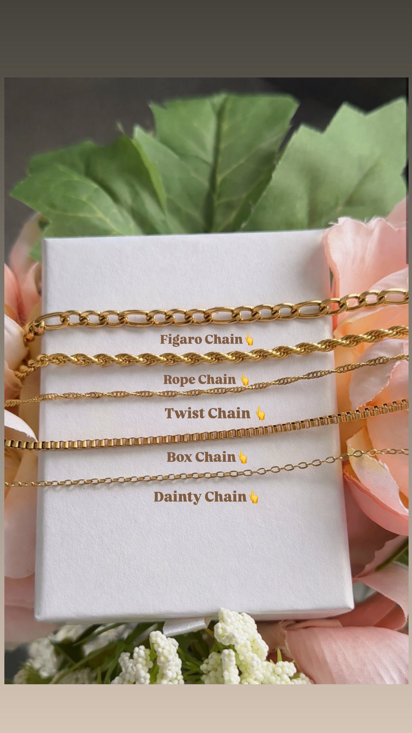 Golden Minnie Sweetheart Pendant